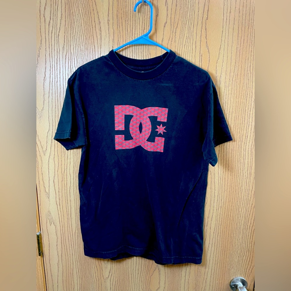 DC Boys T-Shirt Medium